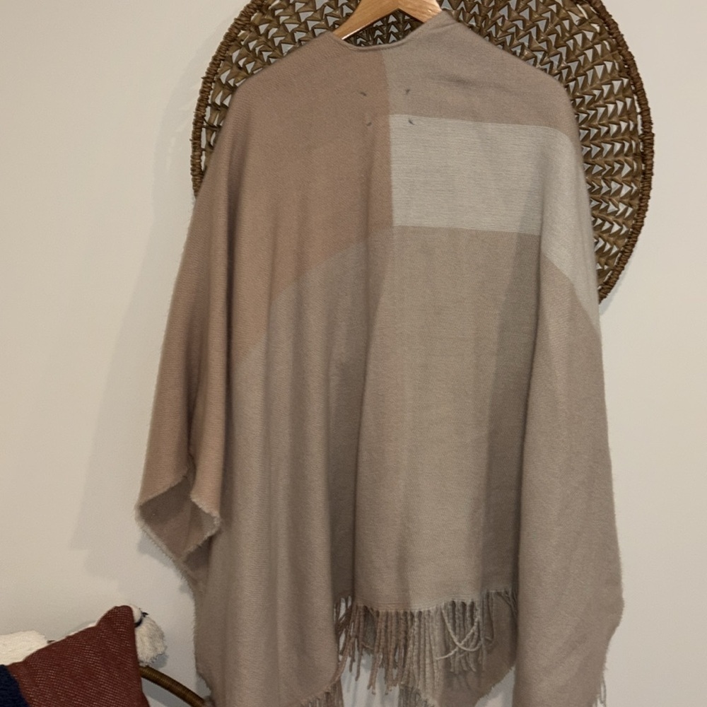 Soia & Kyo Yadira Woven Scarf/Cardigan in Tan and Cream With Fringe - Picture 4 of 8